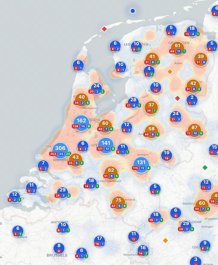 Map of Dutch MeshCore nodes, from cornmeister.nl, running CoreScope