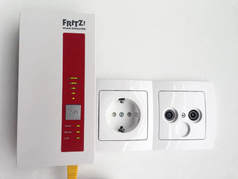 Fritz repeater in power socket